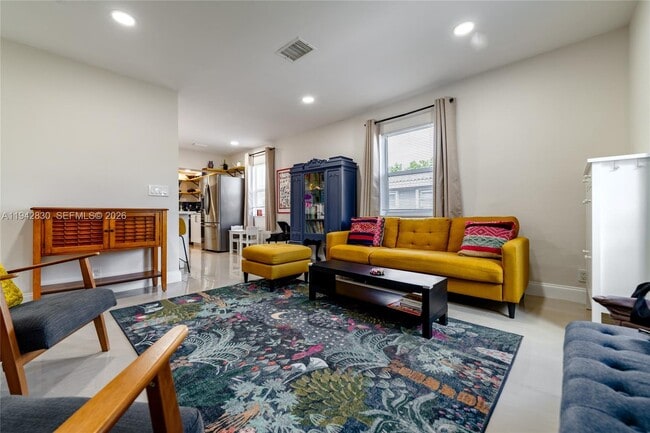 Foto del edificio - 320 S 28th Ave