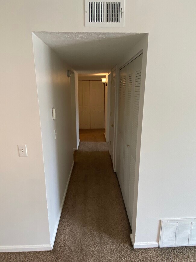 Foto del edificio - 4820 Westmar Terrace