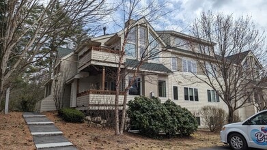 Building Photo - 42 Forest Knoll Way