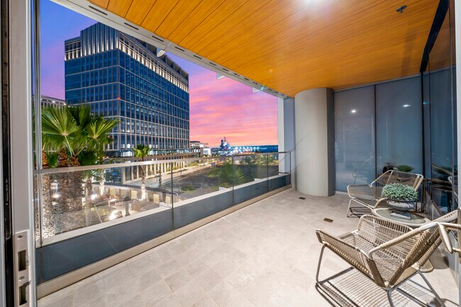 Foto del edificio - 888 W E St