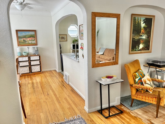 Foto del edificio - 1237 Yale Ave