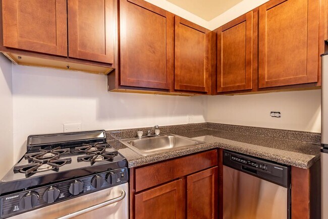 Foto del edificio - 822 W Cornelia Ave