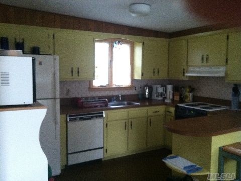 Building Photo - 9 Homewood Dr