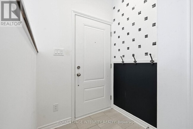 Building Photo - 40 Jaguar Pvt