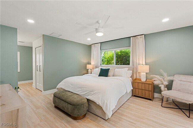 Foto del edificio - 2412 La Salle Ave