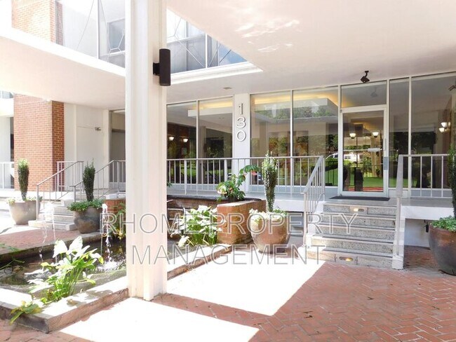 Foto del edificio - 130 26th St NW
