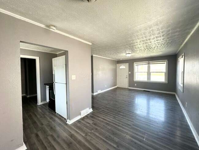 Foto del edificio - 3425 N Emerson Ave