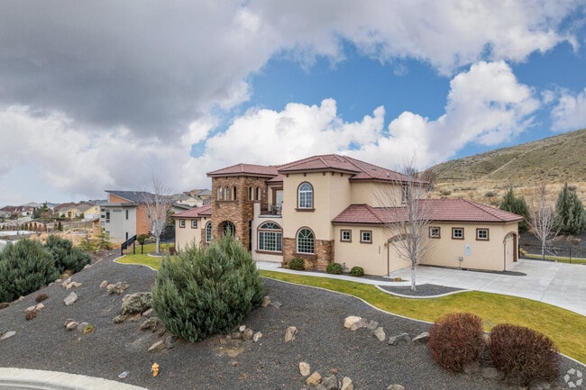 There are many new construction communities being planned in Richland.