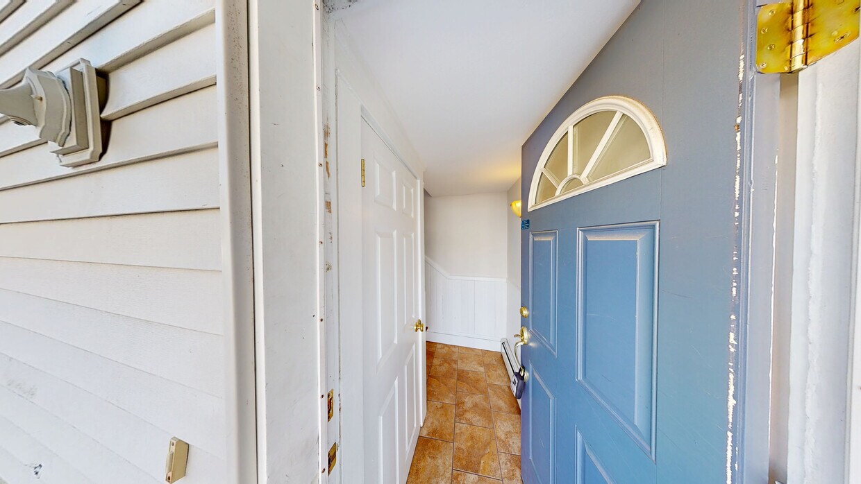 Photo - 98 Knight St Apartments