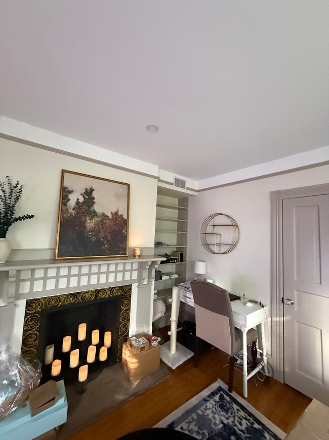 Living room - 207 Cricket Ave