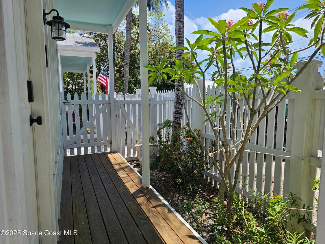 Foto principal - 709 Emma St