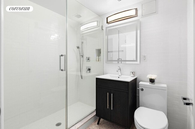 Building Photo - 350 W 57th St