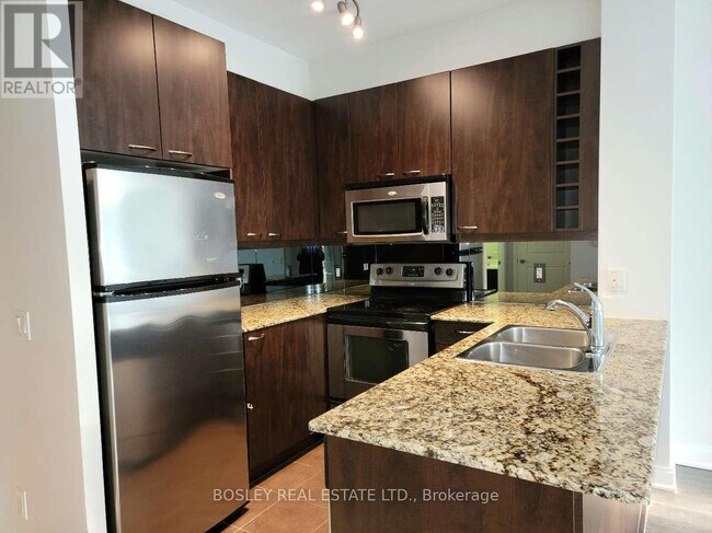 Photo du bâtiment - 88-288 Broadway Ave