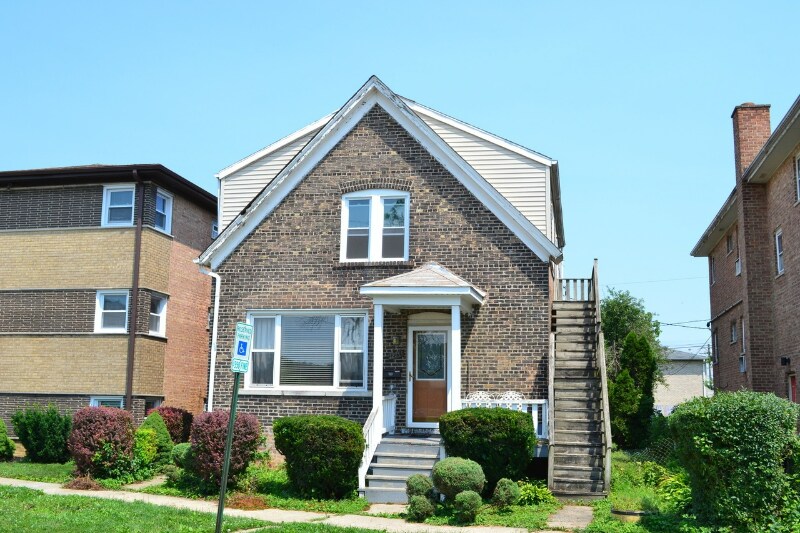 Primary Photo - 12755 Hoyne Ave