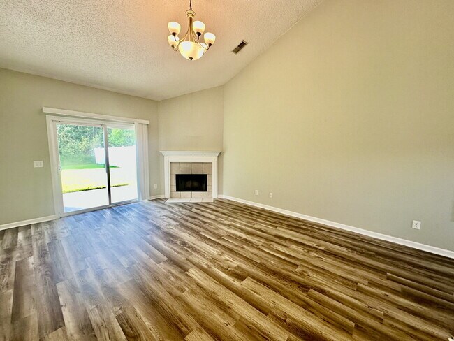 Foto del edificio - Fantastic Three Bedroom Updated Home in Bluffton!