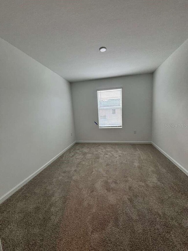 Building Photo - 9872 Walkway Dr