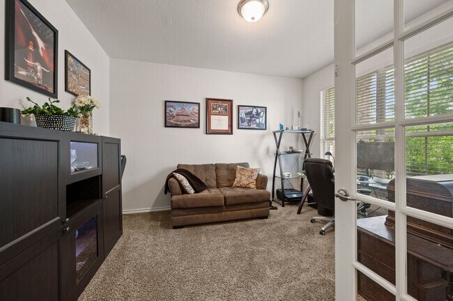 Foto del edificio - 15817 White Mill Rd