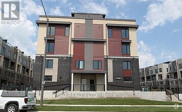 Building Photo - 3546-3546 Colonial Dr