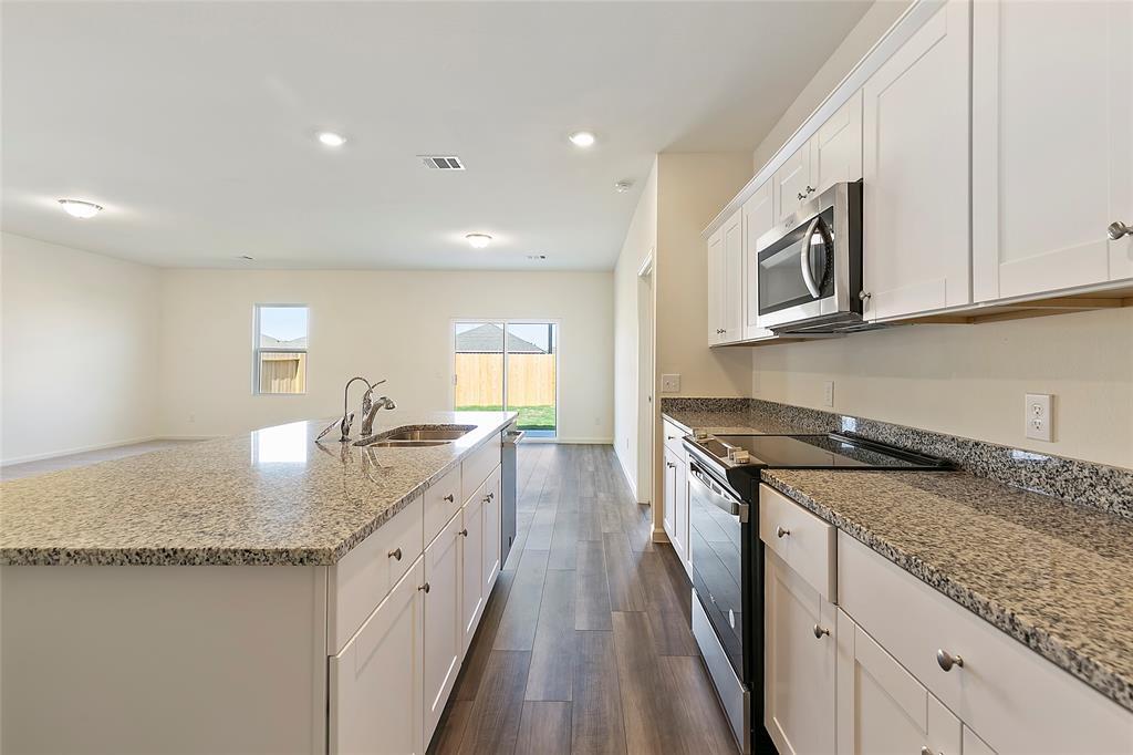 Primary Photo - 1021 Lacebark Pne Ln