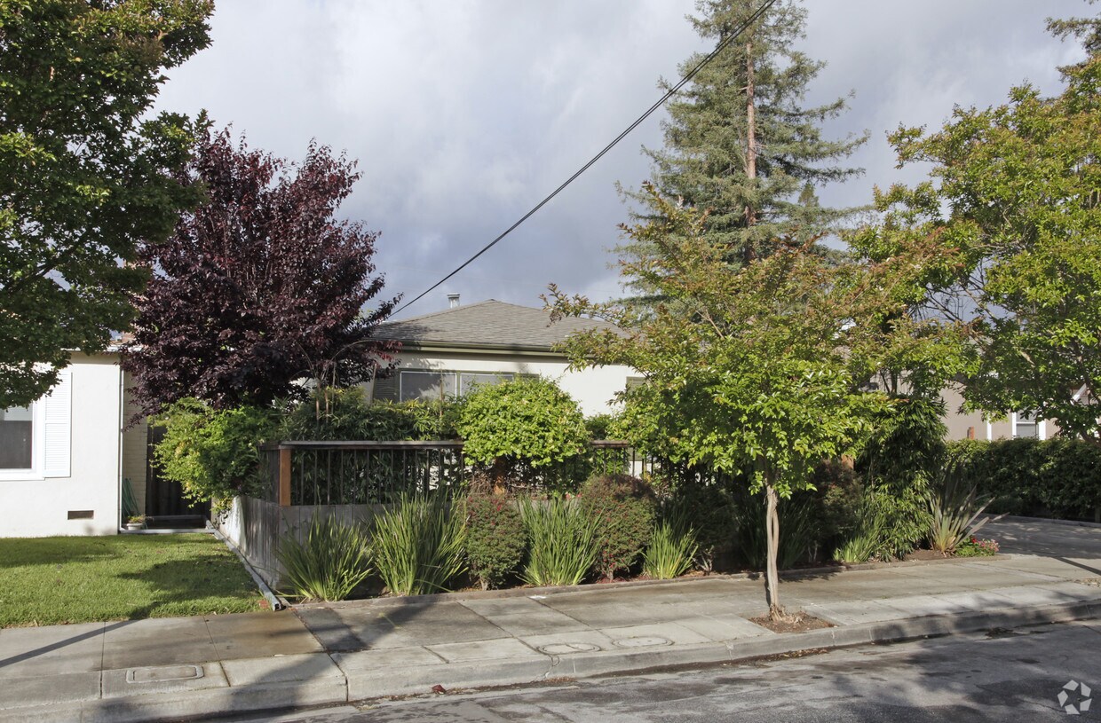 Foto del edificio - 1142-1144 Oliver St