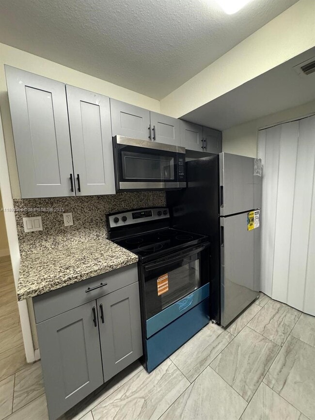 Building Photo - 8737 NW 39th St