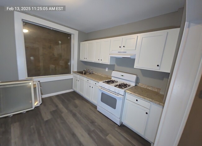 Foto del edificio - 2232 Sidney Ave
