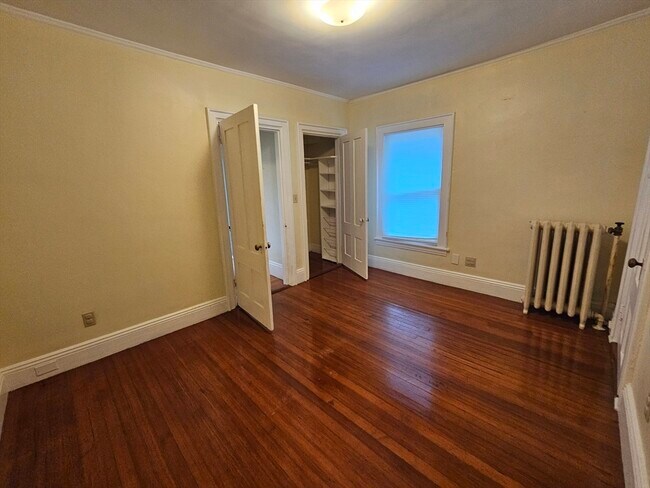 Building Photo - 133 Newtonville Ave