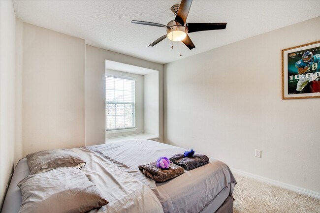 Foto del edificio - 1307 Mill Pond Ln