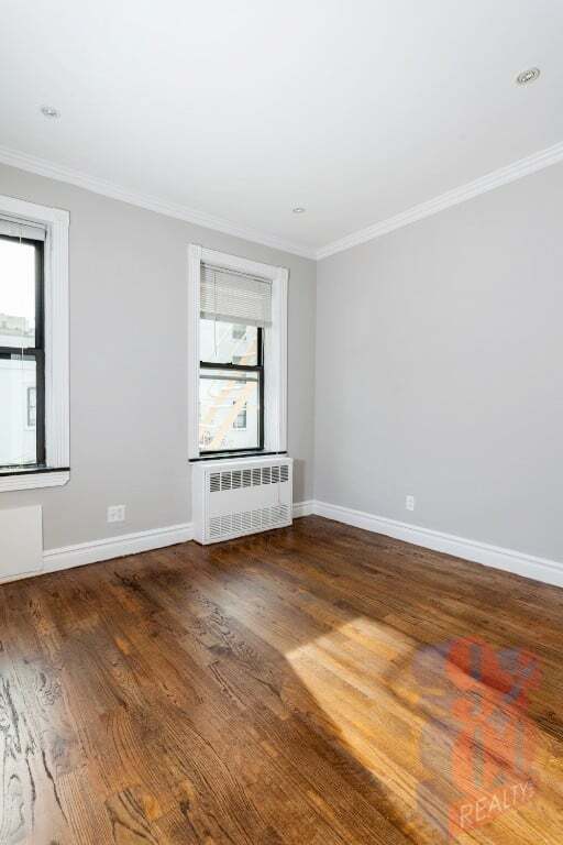 Foto del edificio - 213 E 26th St