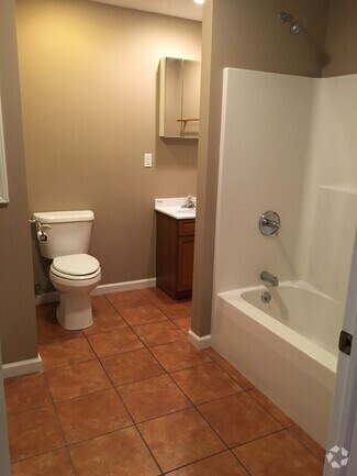 Building Photo - 520 Airport Road Apt 101
