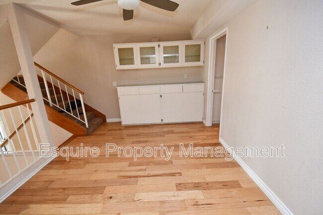 Foto del edificio - 580 Rosewood Ave