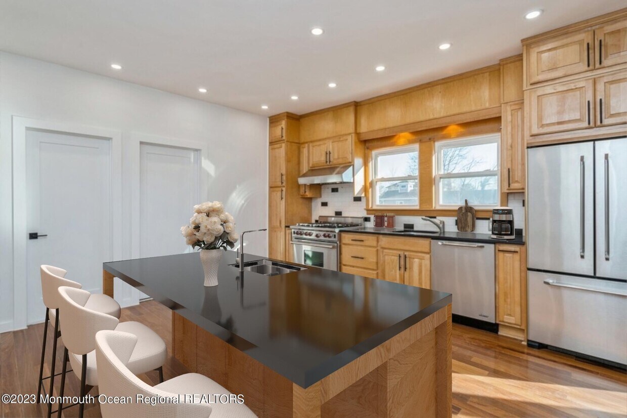 Foto principal - 487 S Pine Ave
