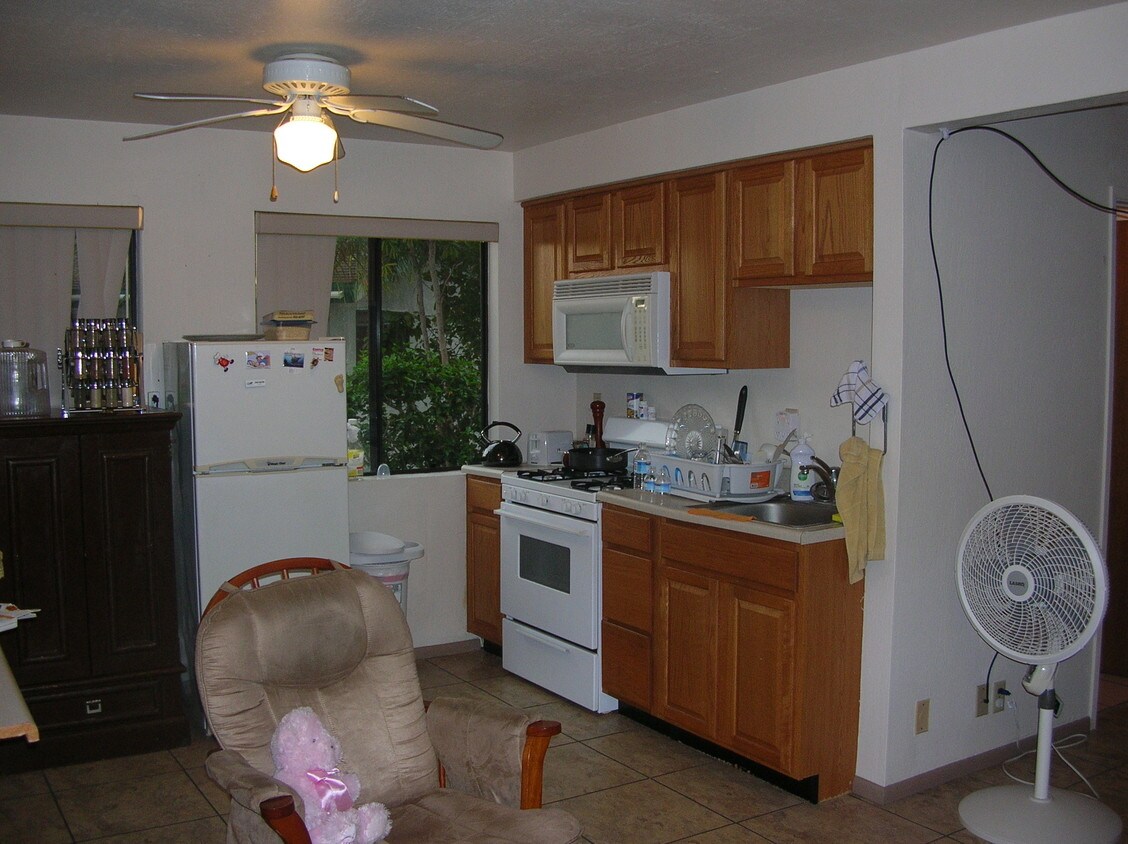 Primary Photo - 76-6122 Royal Poinciana Pl