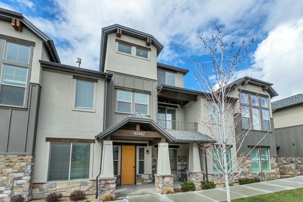 Foto principal - 10482 S Beetdigger Blvd