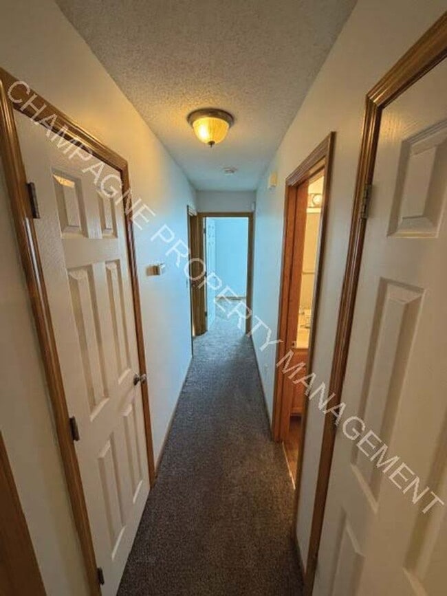 Foto del edificio - 6524/6528 NE 44th St