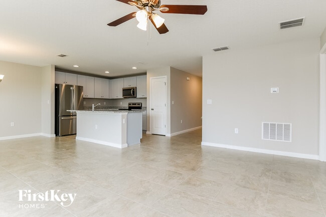 Building Photo - 458 Earhart Dr