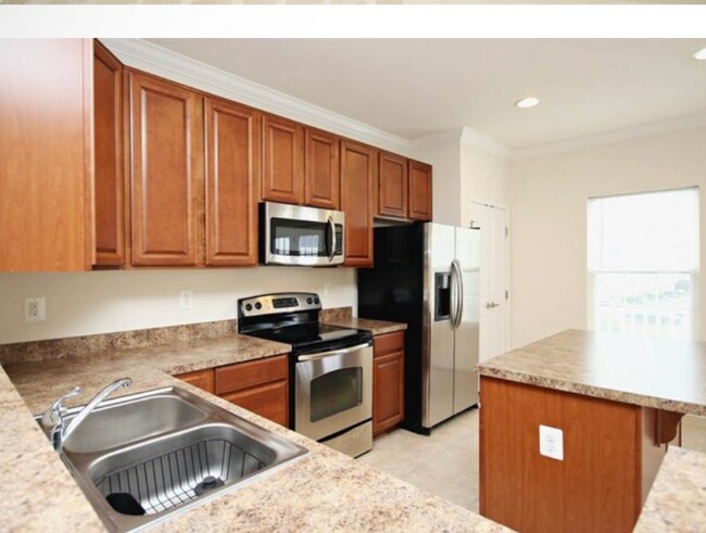 Foto del edificio - 464 Rolkin Rd