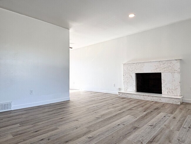 Foto del edificio - 403 N Morton Dr