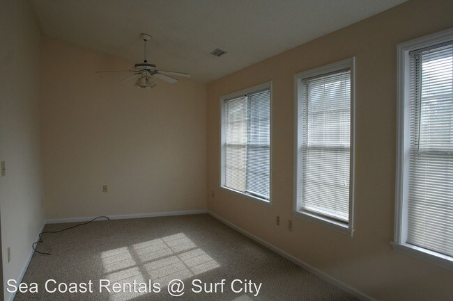 Building Photo - 3 br, 2 bath House - 62 East Ridge Rd