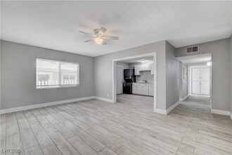 Building Photo - 1809 Linden Ave