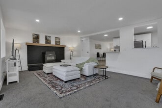 Building Photo - 4260 Sitterley Rd NW