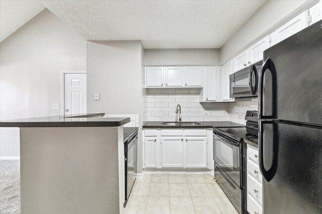 Foto del edificio - 1710 W T C Jester Blvd