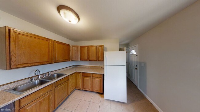 Building Photo - 3 br, 1 bath House - 257 Mason Ave