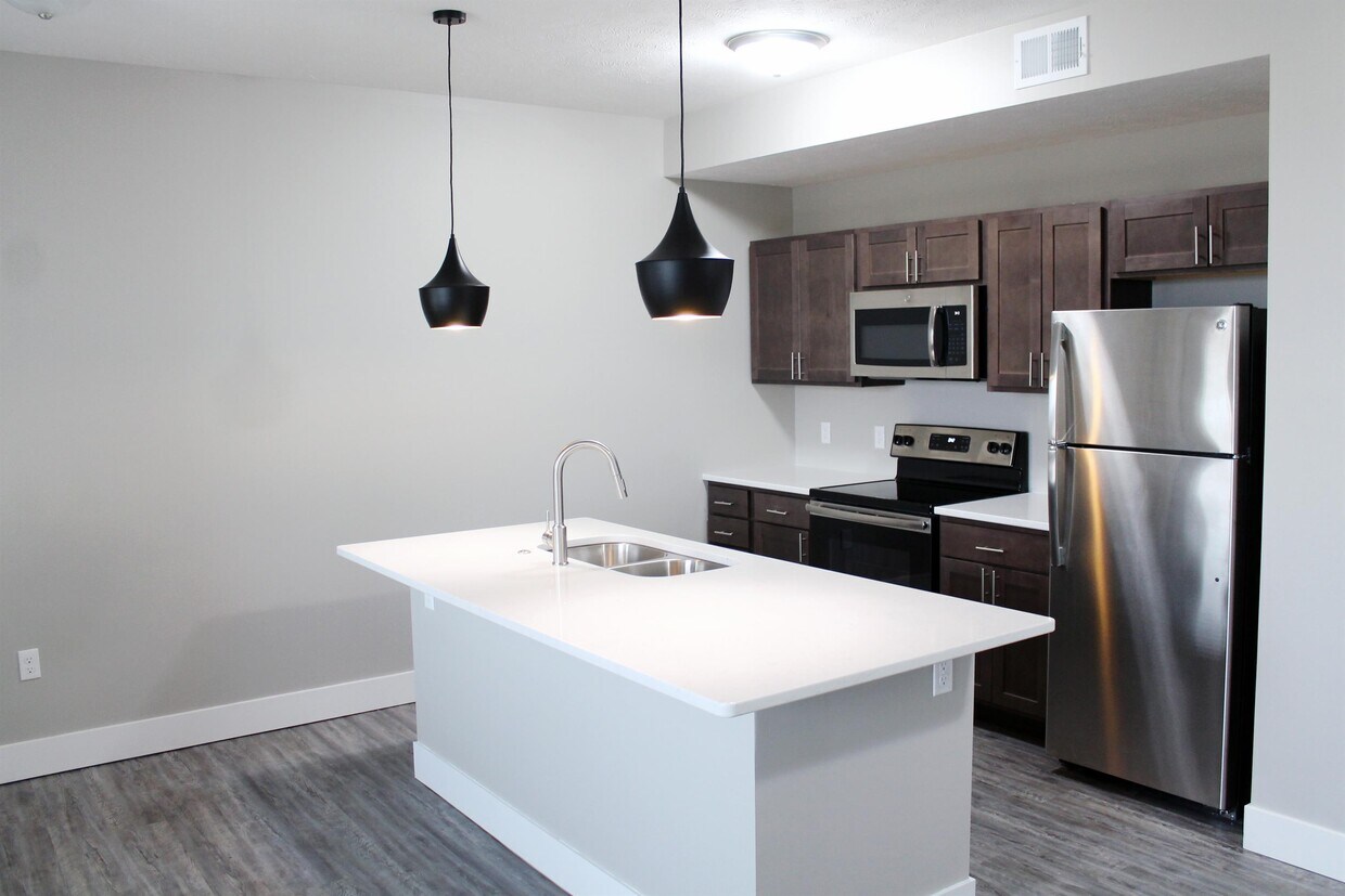 Foto principal - 715 Legacy Dr