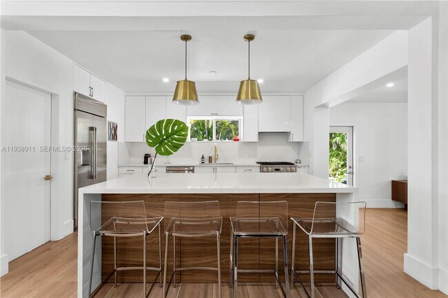 Foto del edificio - 7825 SW 72nd Ave