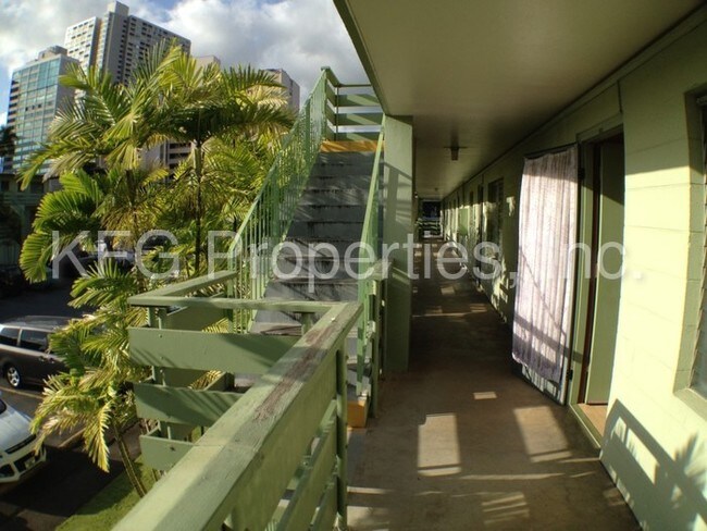 Foto del edificio - 1627 Young St