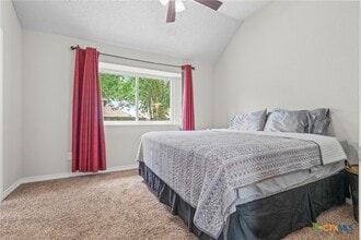 Building Photo - 2804 Bluejay Dr