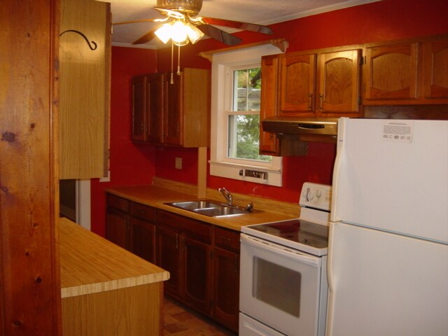 Building Photo - 155 S Cherry St