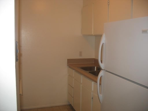 Building Photo - 647 S 1200 E
