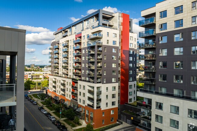 Building Photo - 1360 Lucien-Paiement